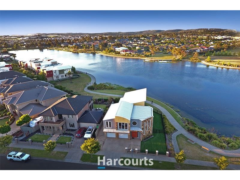 2 Cormorant Parade, Pakenham VIC 3810