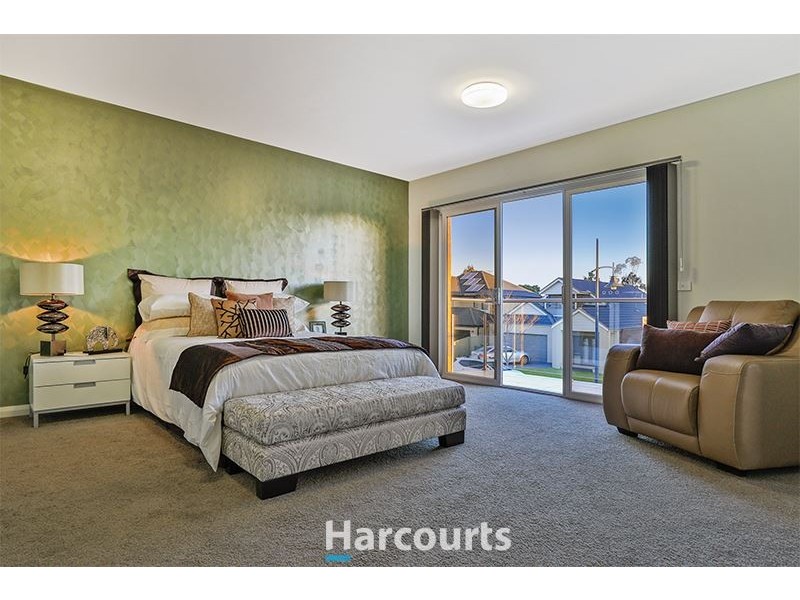 2 Cormorant Parade, Pakenham VIC 3810