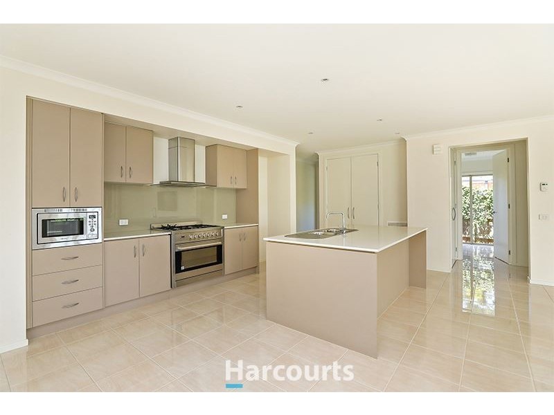 14 Caitlin Drive, Pakenham VIC 3810