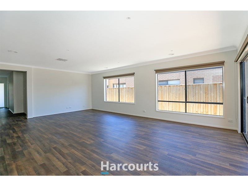 15 Saffron Avenue, Officer VIC 3809