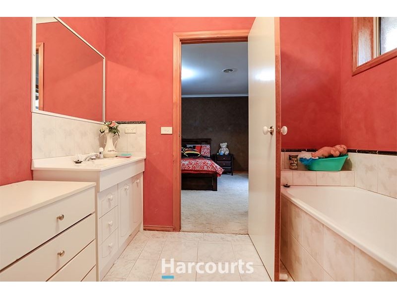 2 Stella Place, Pakenham VIC 3810