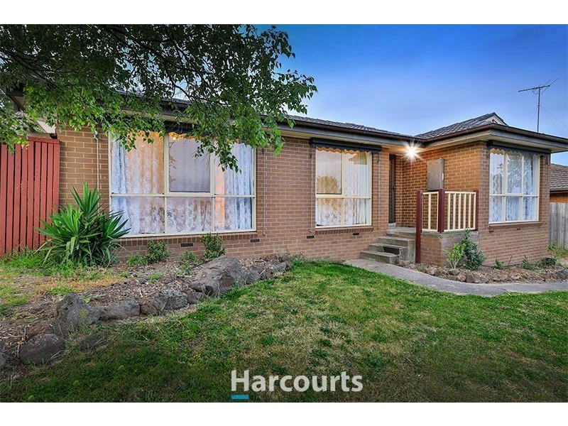 4 Dove  Court, Pakenham VIC 3810