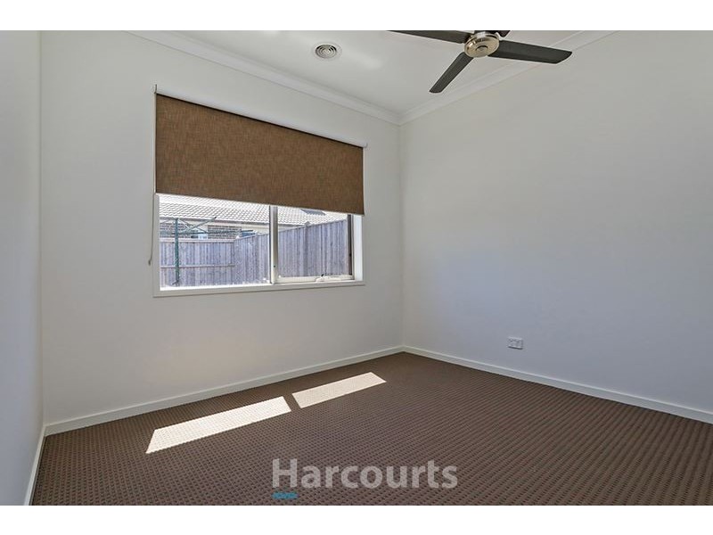 61 Gallery Way, Pakenham VIC 3810