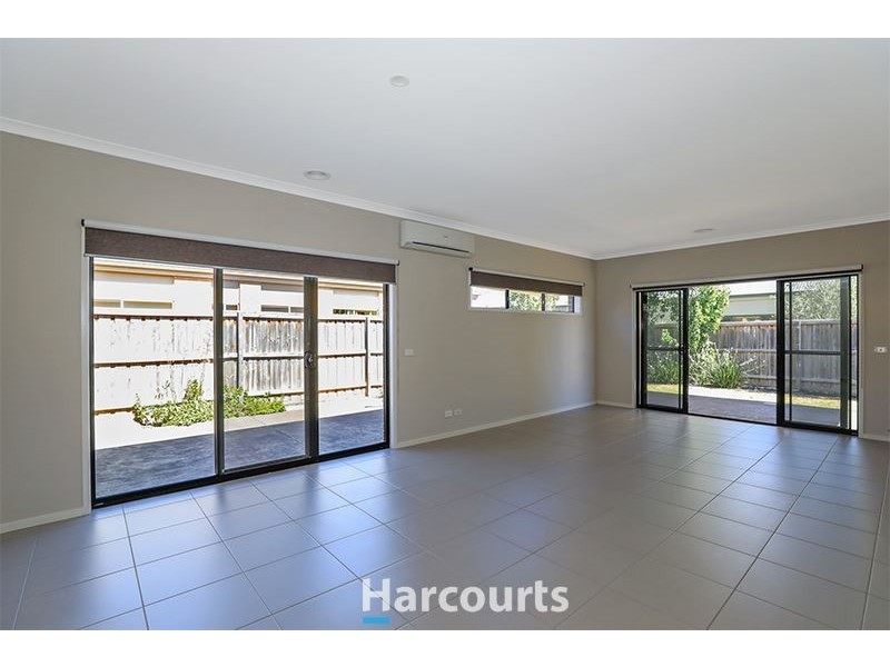 88 Arena Parade, Officer VIC 3809