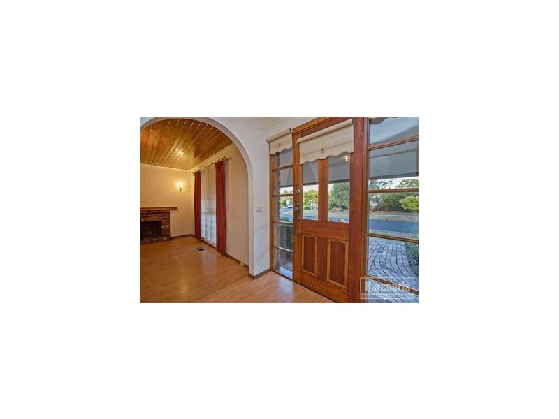 22 Strathavan Drive, Berwick VIC 3806