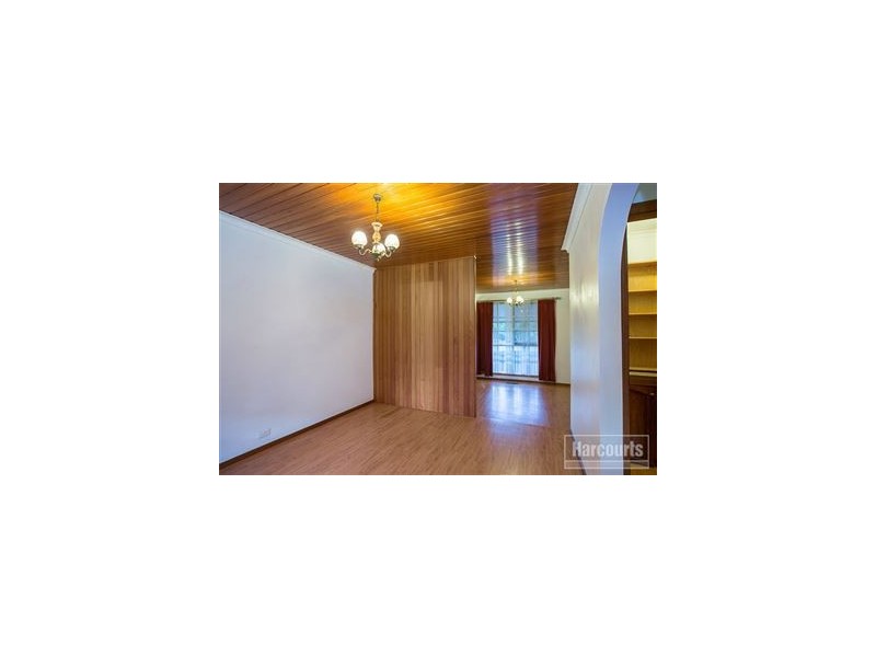 22 Strathavan Drive, Berwick VIC 3806