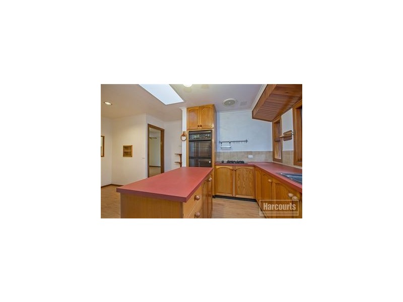 22 Strathavan Drive, Berwick VIC 3806