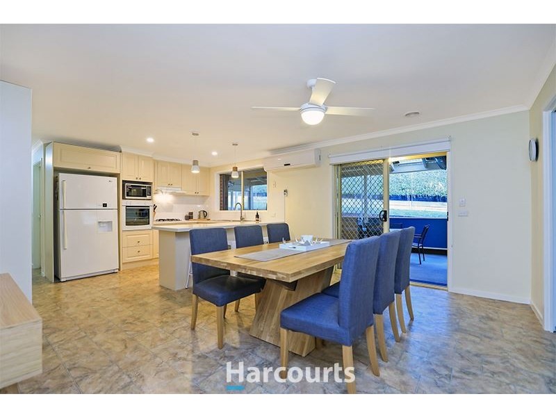 52 Ebony Drive, Pakenham VIC 3810