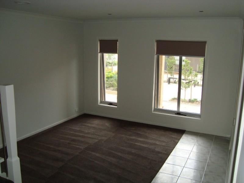 3 Egret Way, Pakenham VIC 3810