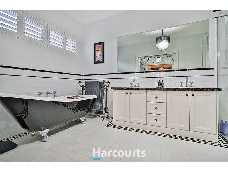 14 Abrehart Road, Pakenham VIC 3810