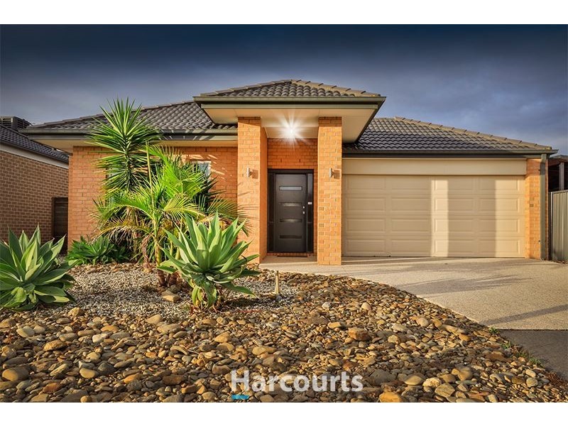 12 Bailey Place, Pakenham VIC 3810