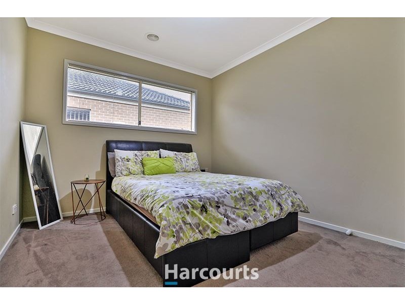 12 Bailey Place, Pakenham VIC 3810