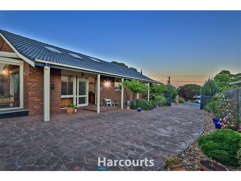 47 Ahern Road, Pakenham VIC 3810