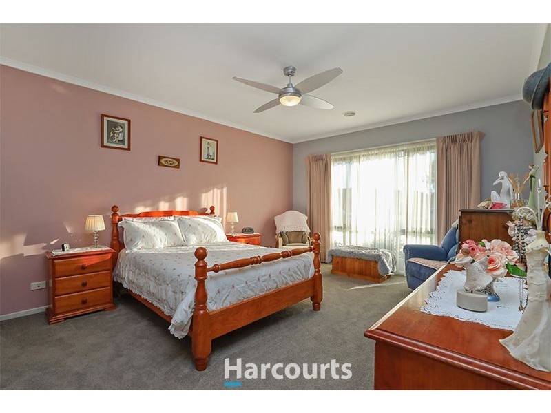 34 Britton Drive, Pakenham VIC 3810