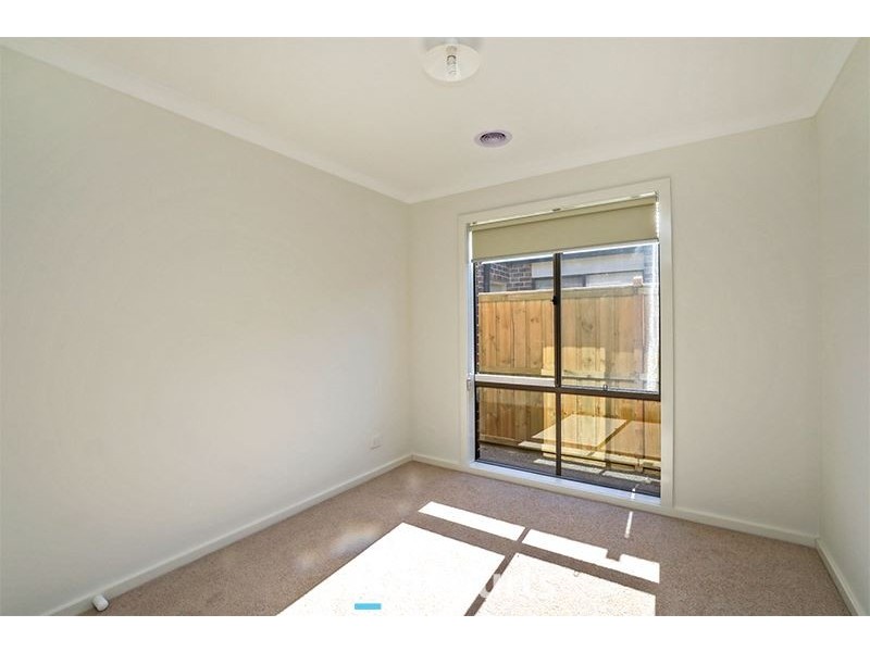 91 Lineham Drive, Cranbourne VIC 3977
