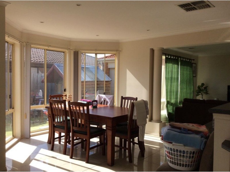 63 Kurrajong Road, Narre Warren VIC 3805