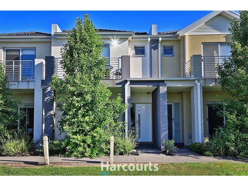 11/11 Howqua Place, Pakenham VIC 3810