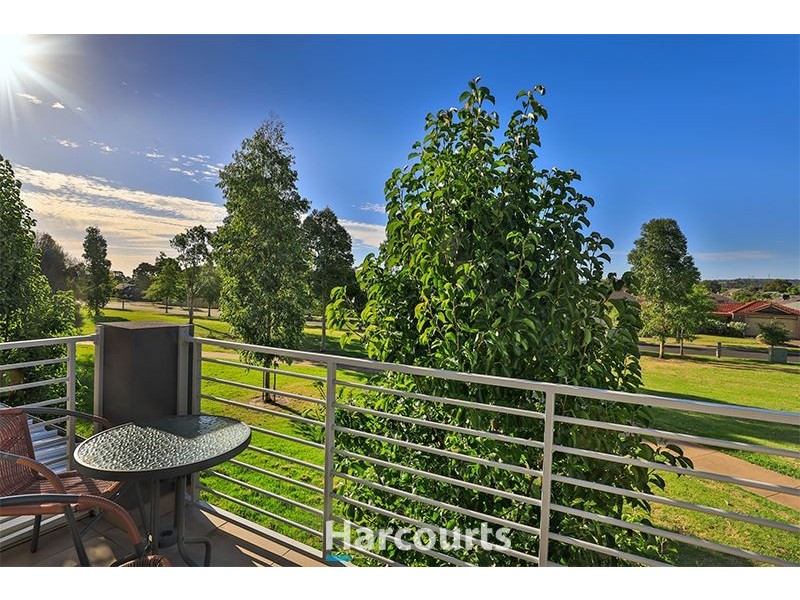 11/11 Howqua Place, Pakenham VIC 3810