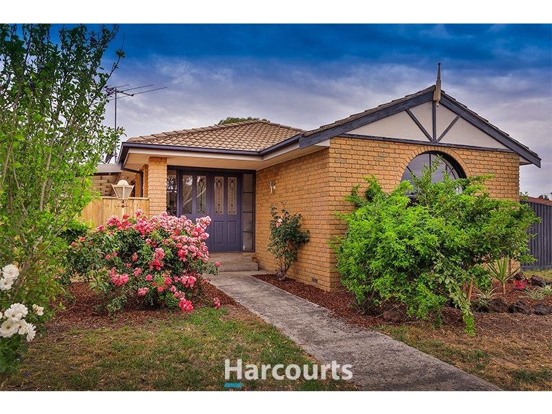 2 Bridle Place, Pakenham VIC 3810