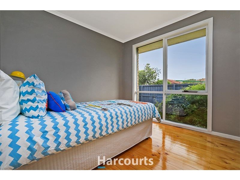 2 Bridle Place, Pakenham VIC 3810