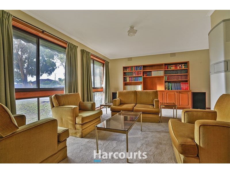 11 Diane Close, Pakenham VIC 3810