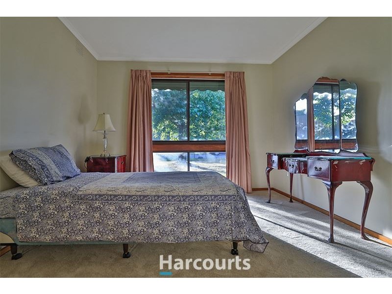 11 Diane Close, Pakenham VIC 3810