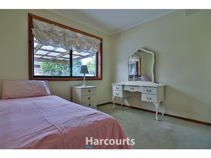 11 Diane Close, Pakenham VIC 3810