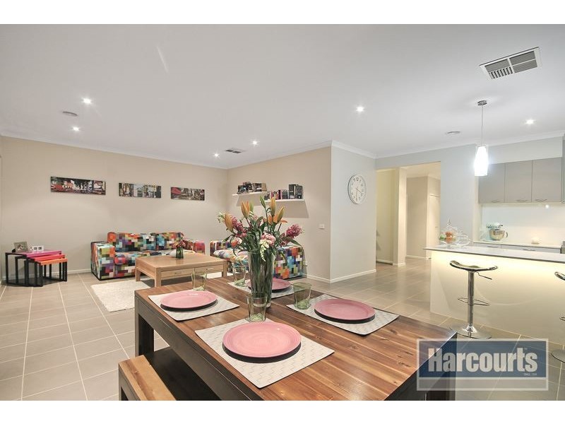 23 Rush Lily Drive, Officer VIC 3809