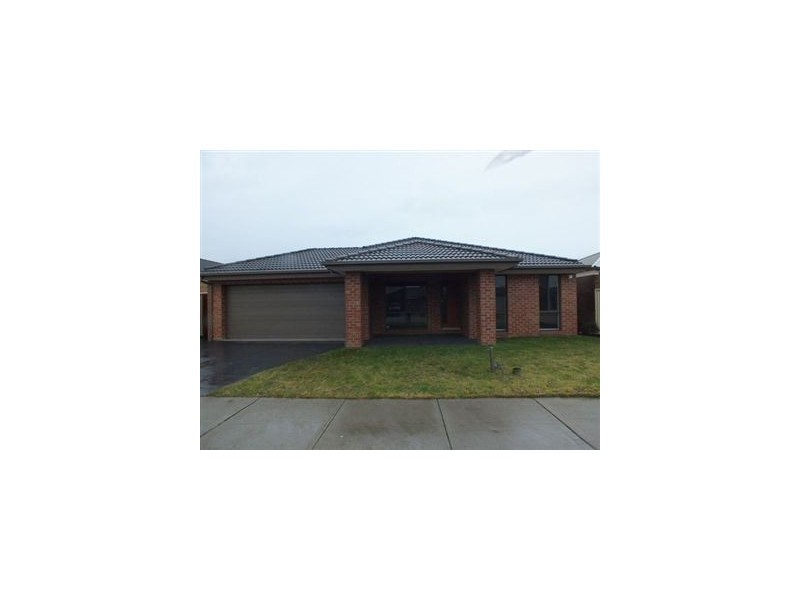 22 Salvia Avenue, Pakenham VIC 3810