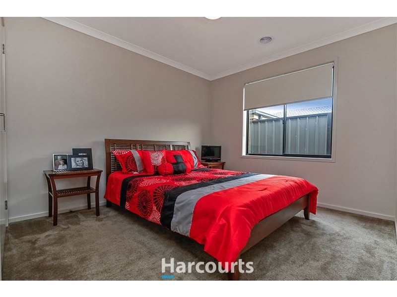 15 Pointer Drive, Pakenham VIC 3810