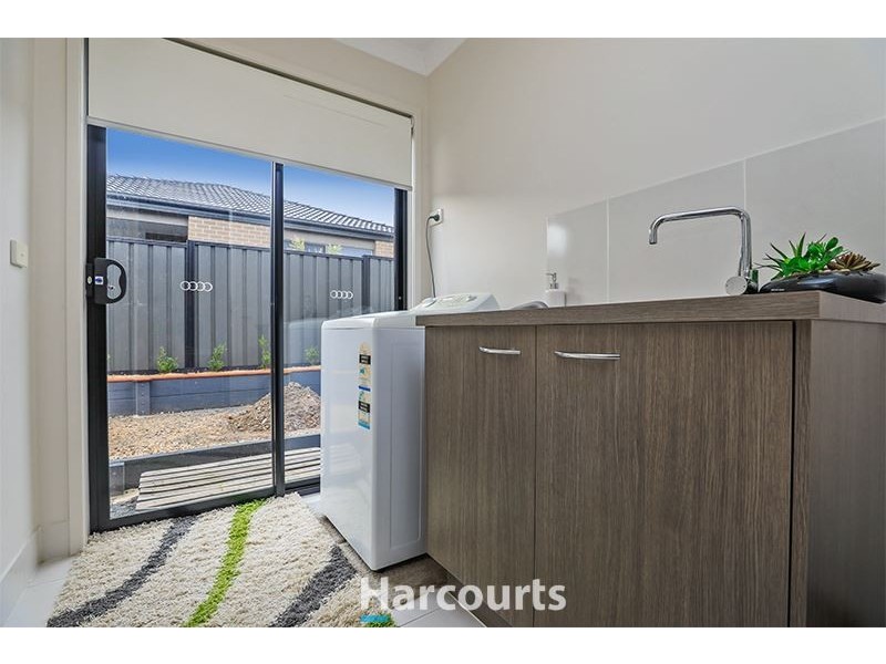 15 Pointer Drive, Pakenham VIC 3810