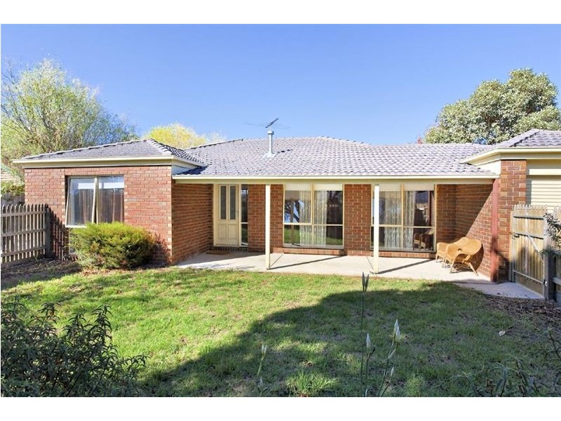 1/9 Henty Street, Pakenham VIC 3810