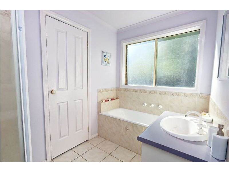 1/9 Henty Street, Pakenham VIC 3810