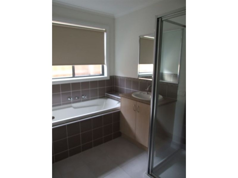 14/31 Syme Road, Pakenham VIC 3810