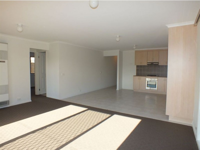 14/31 Syme Road, Pakenham VIC 3810