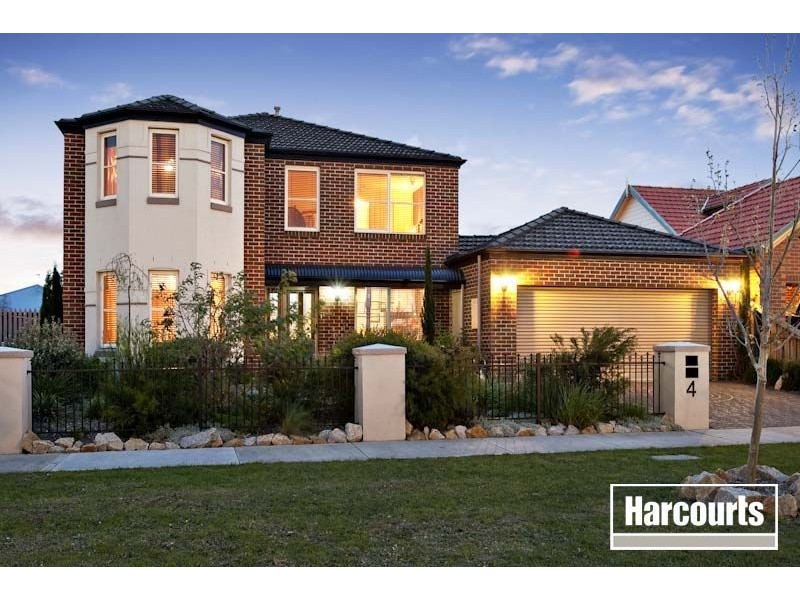 4 Livingstone Boulevard, Pakenham VIC 3810