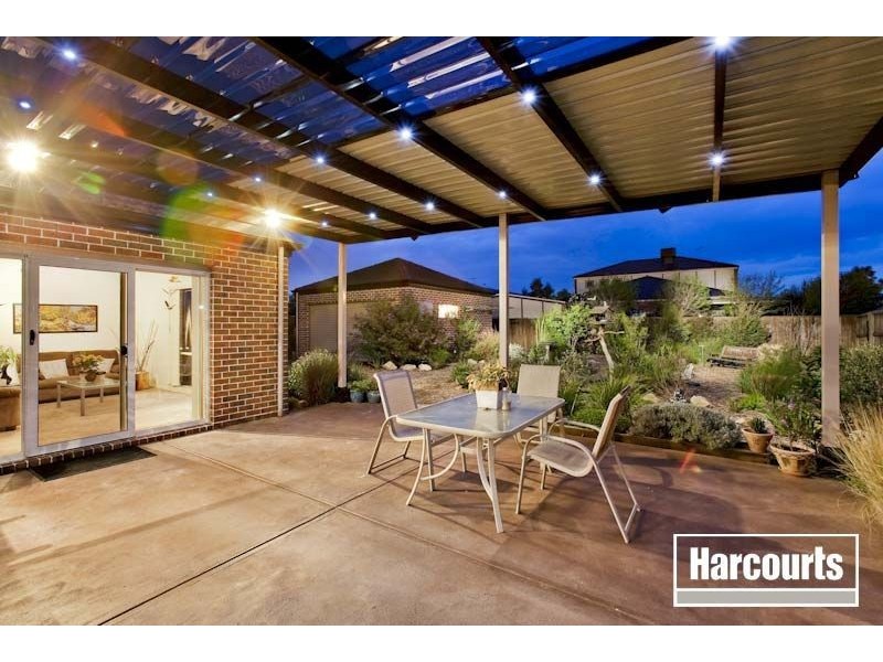 4 Livingstone Boulevard, Pakenham VIC 3810