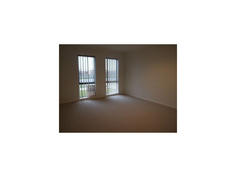 25 Everly Circuit, Pakenham VIC 3810