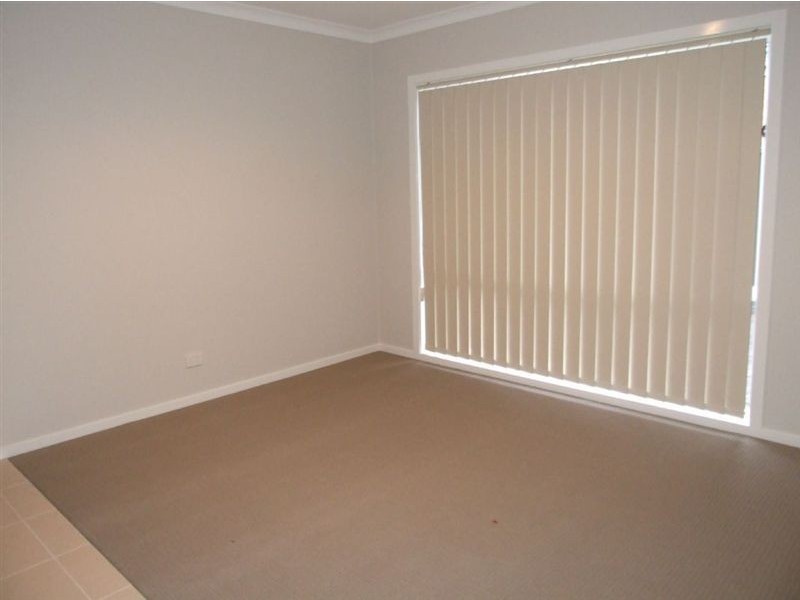 25 Everly Circuit, Pakenham VIC 3810