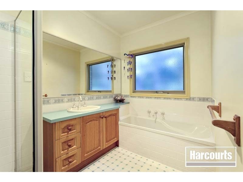 173 Gordon Road, Pakenham Upper VIC 3810