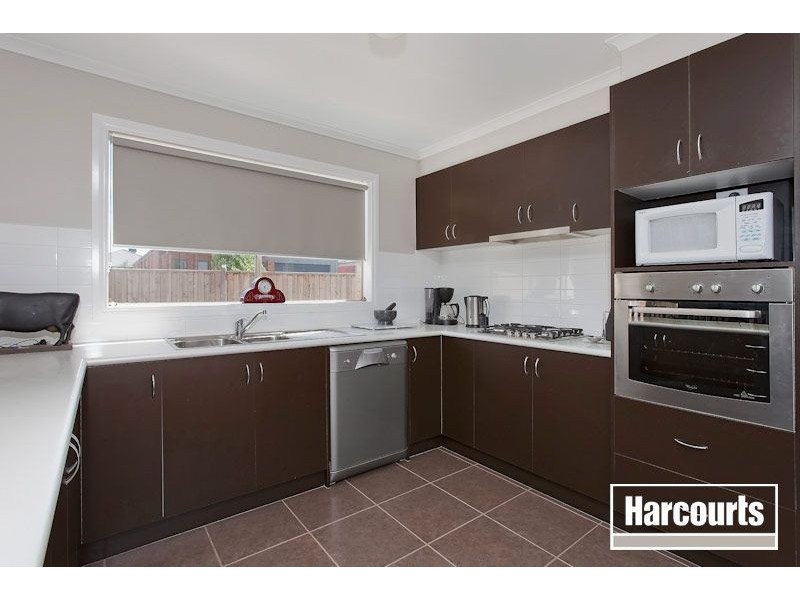 9 Mikasa Place, Pakenham VIC 3810