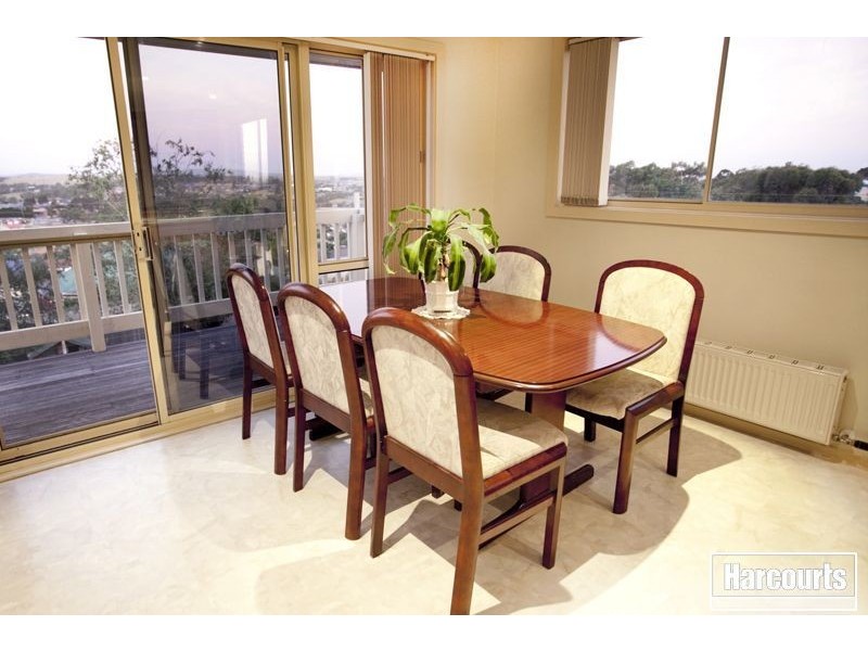 24 Aberdeen Heights, Pakenham VIC 3810