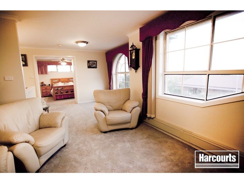 24 Aberdeen Heights, Pakenham VIC 3810