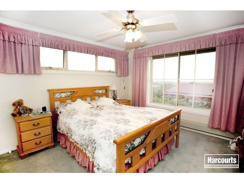 24 Aberdeen Heights, Pakenham VIC 3810