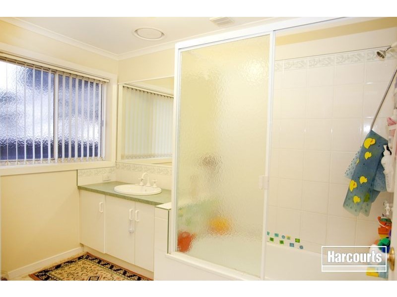 24 Aberdeen Heights, Pakenham VIC 3810