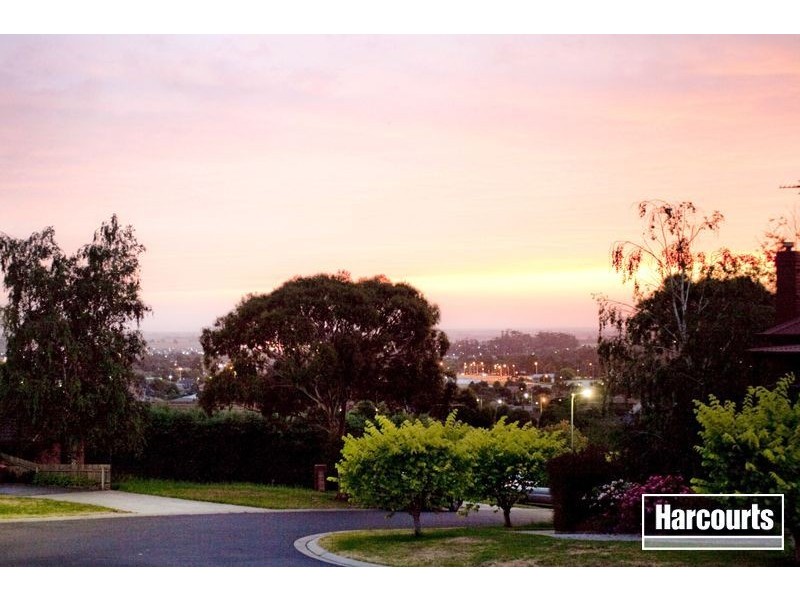 24 Aberdeen Heights, Pakenham VIC 3810