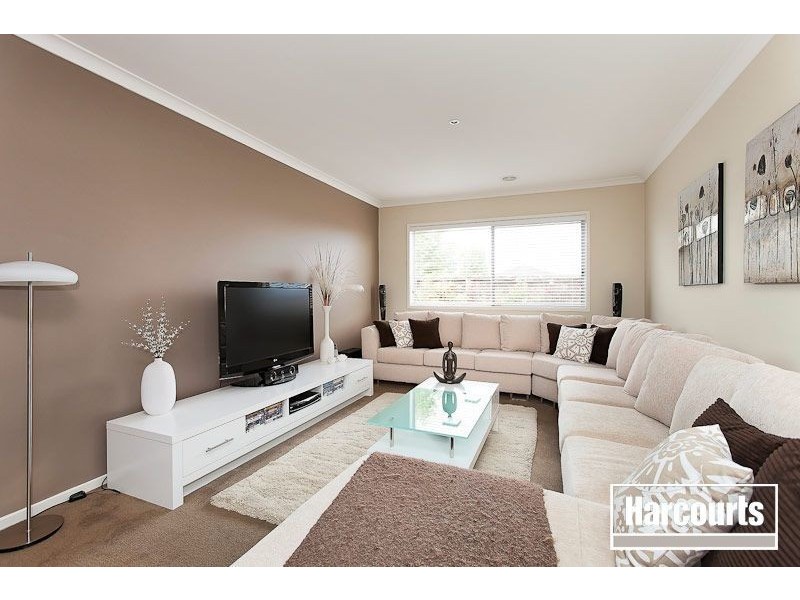 1 Britton Drive, Pakenham VIC 3810