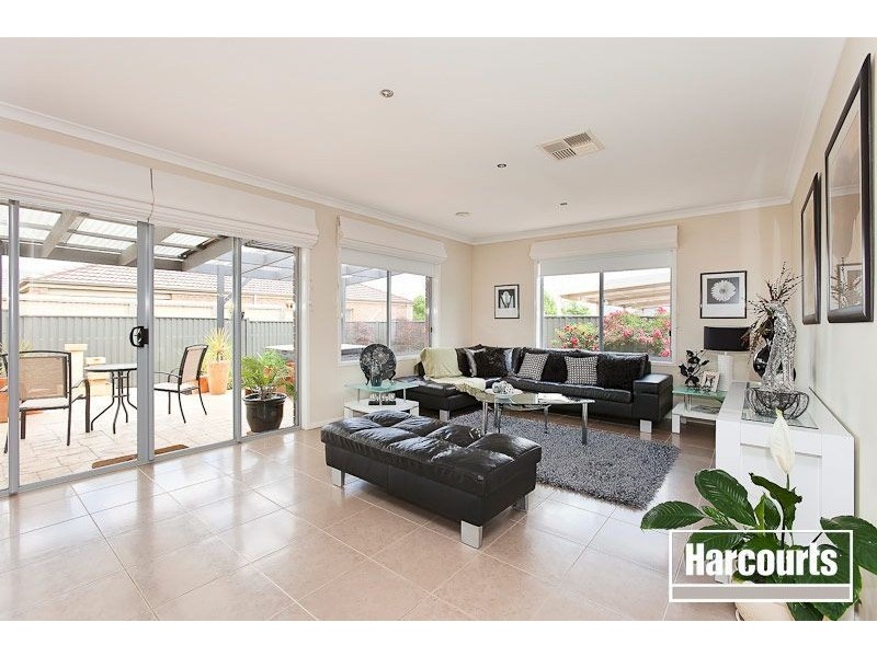 1 Britton Drive, Pakenham VIC 3810