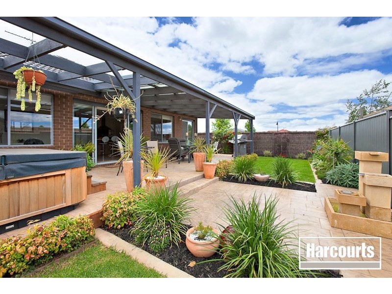 1 Britton Drive, Pakenham VIC 3810