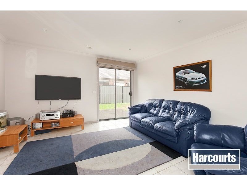 17 Killarney Crescent, Pakenham VIC 3810